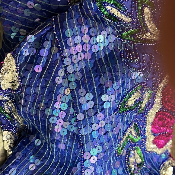 Vintage Elegance by Anujan Silk Floral Sequins Beaded Embellished Top, medium - Picture 5 of 5